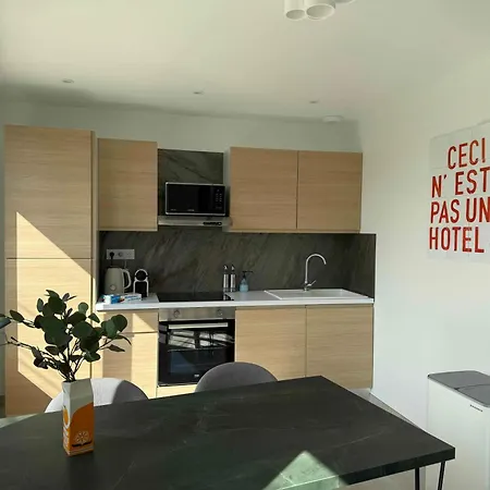 La Bergerie 3 *
